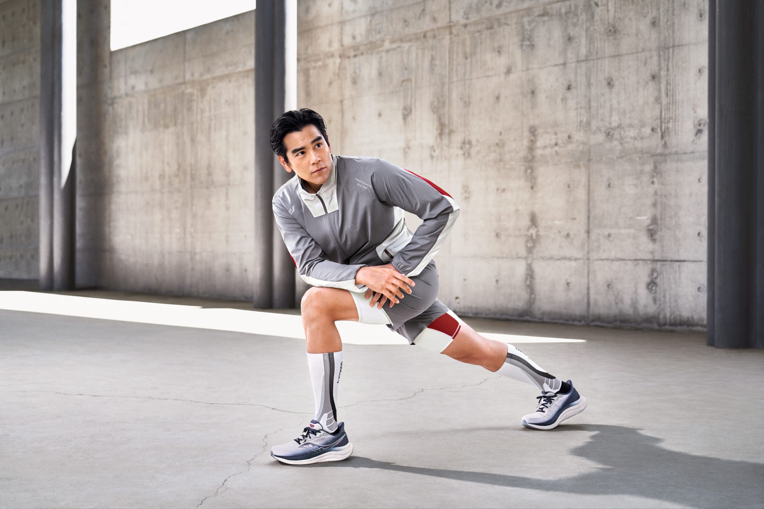 彭于晏加持 Saucony 最新Triumph 23│arena聯乘Tsumori Chisato時尚新裝登場│運動購物推介